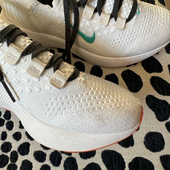 NIKE react - Picture 4 of 8